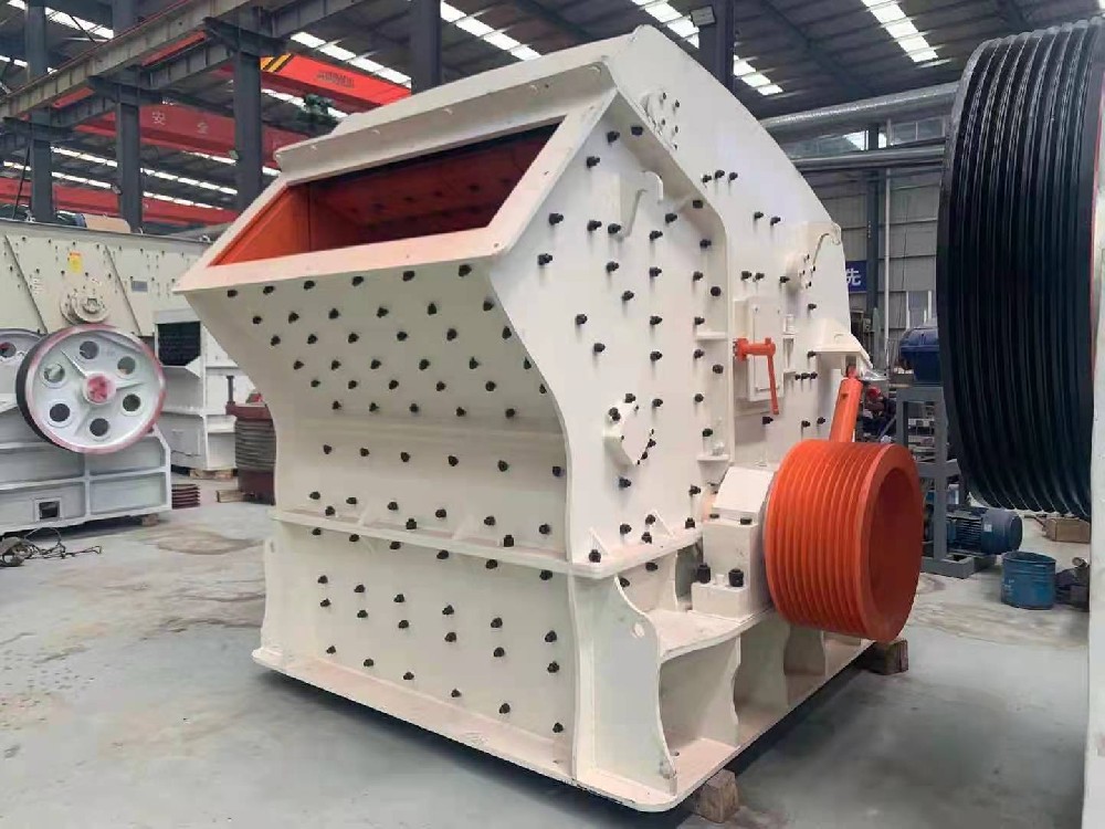 The characteristics and precautions of pebble sand making machine and river pebble sand making machine